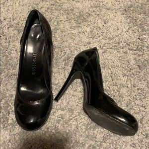 Rochas patent black heels size 37 (6.5)